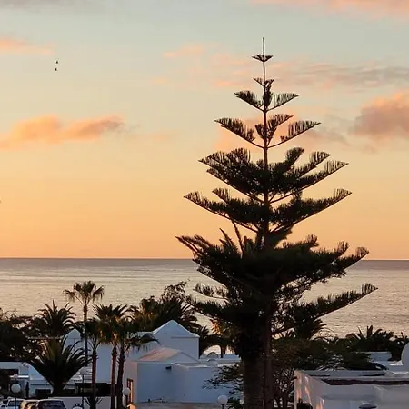 Daire Casahost Bastian Boutique Ii Seaview Costa Teguise
