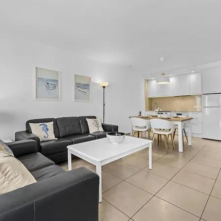 Casahost Bastian Boutique Ii Seaview Appartement *