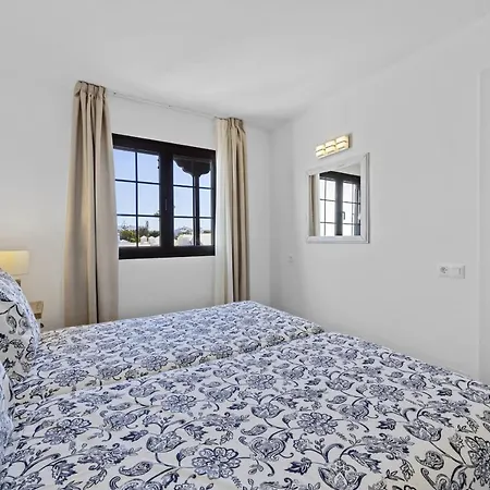 Daire Casahost Bastian Boutique Ii Seaview