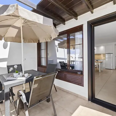 Casahost Bastian Boutique Ii Seaview Appartement Costa Teguise