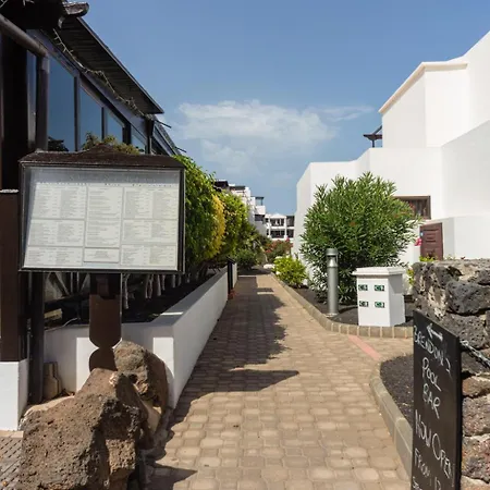 Casahost Bastian Boutique Ii Seaview Daire